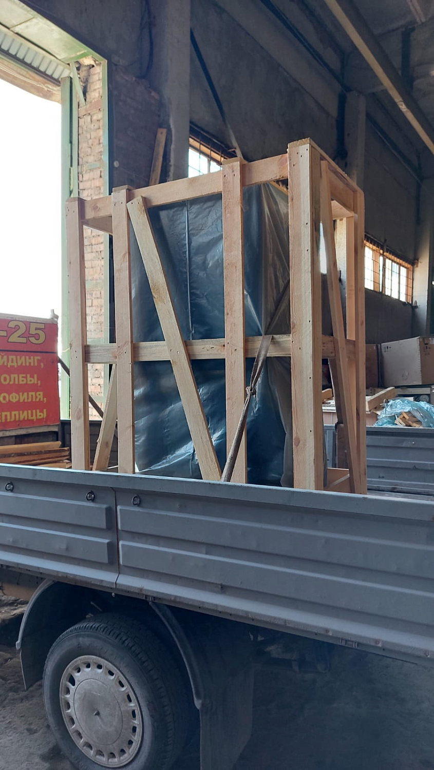 Отгрузка винтового компрессора Remeza ВК10Е-10-270 в г. Новосибирск